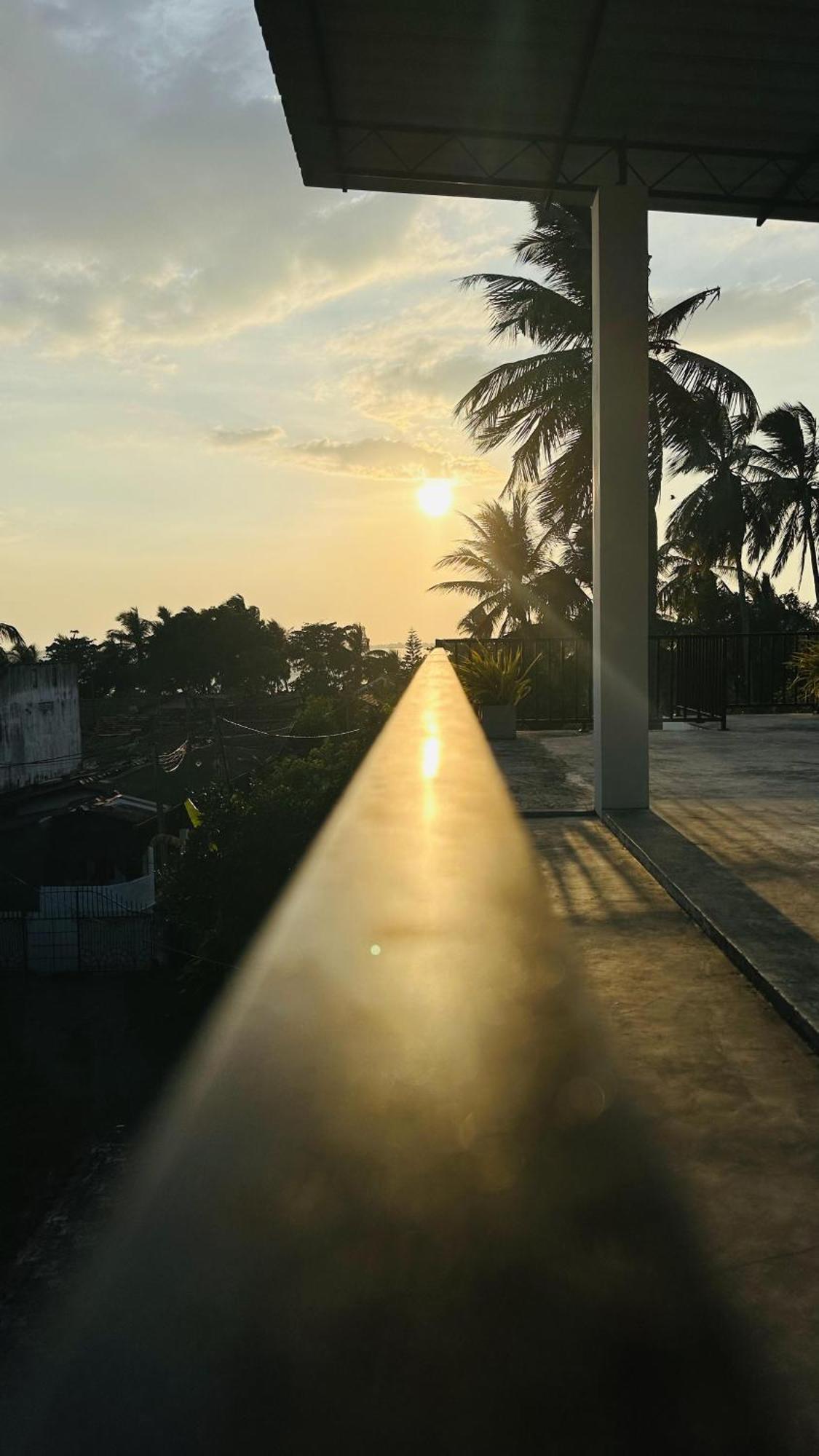 Lagoon Step Airport Transit Hotel カトゥナカヤ エクステリア 写真